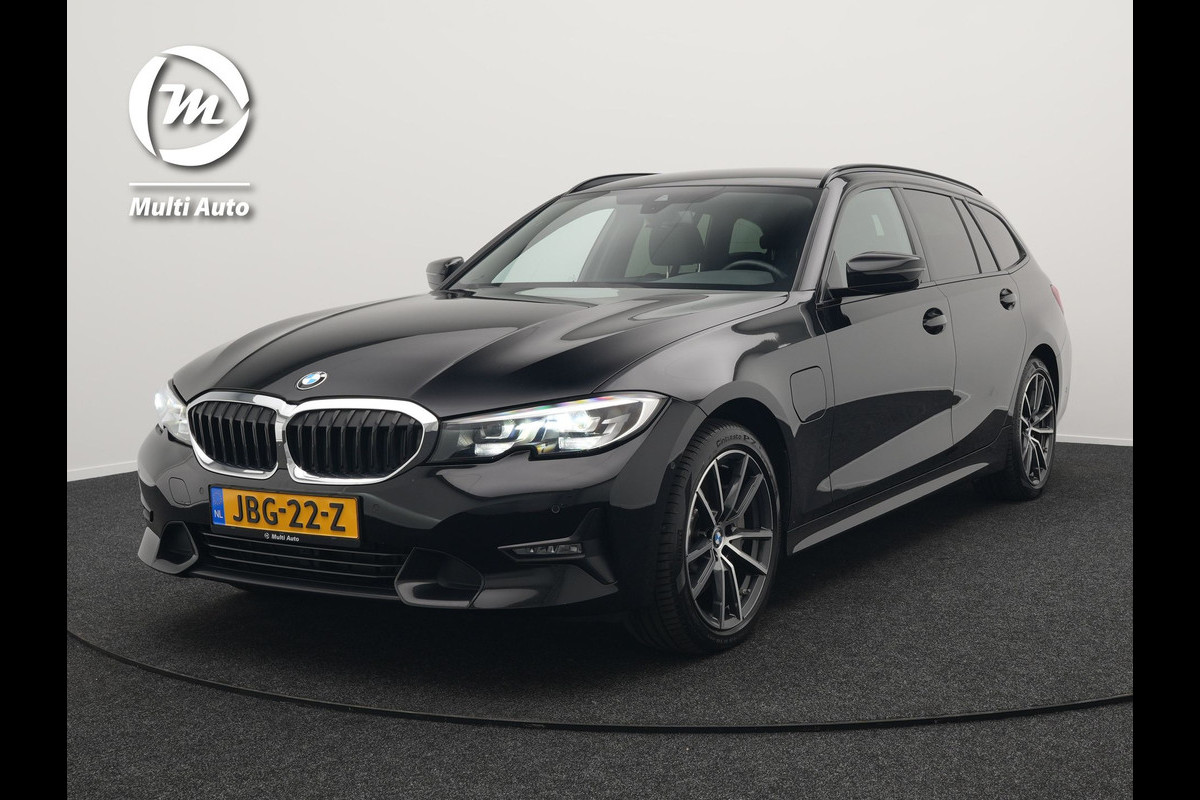 BMW 3 Serie Touring 330e Sportline Plug In Hybrid 293pk Dealer O.H PHEV | Camera | Cruise Control | Apple Carplay | Harman & Kardon | Lederen Sportstoelen Verwarmd | Front Assist | Navigatie | Sfeerverlichting | Virtual | DAB | BMW 3 Serie Touring 330e Sportline Plug In Hybrid 293pk Dealer O.H PHEV | Camera | Cruise Control | Apple Carplay | Harman & Kardon | Lederen Sportstoelen Verwarmd | Front Assist | Navigatie | Sfeerverlichting | Virtual | DAB |
