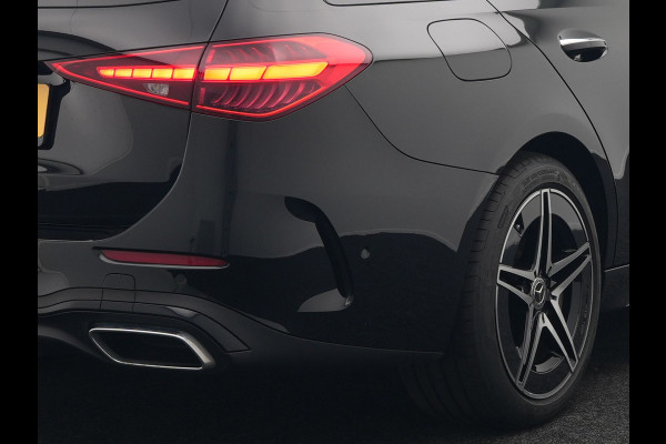 Mercedes-Benz C-Klasse Estate 300 e AMG Line Plug In Hybrid 320pk Dealer O.H NIEUW MODEL PHEV | Panodak | 360 Camera | Adaptive Cruise | Lederen Sportstoelen Massage & Memory | Sfeerverlichting | Keyless | Navigatie | Virtual | DAB |