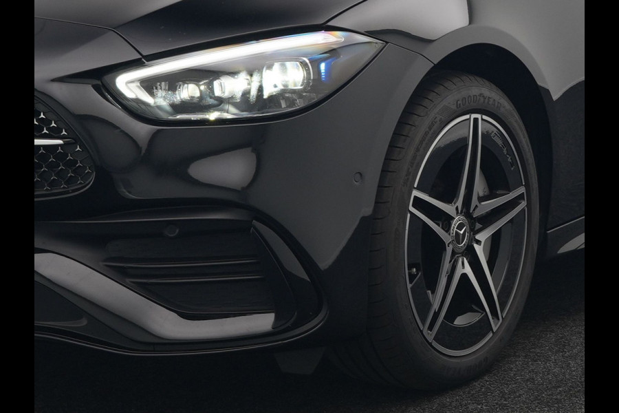 Mercedes-Benz C-Klasse Estate 300 e AMG Line Plug In Hybrid 320pk Dealer O.H NIEUW MODEL PHEV | Panodak | 360 Camera | Adaptive Cruise | Lederen Sportstoelen Massage & Memory | Sfeerverlichting | Keyless | Navigatie | Virtual | DAB |