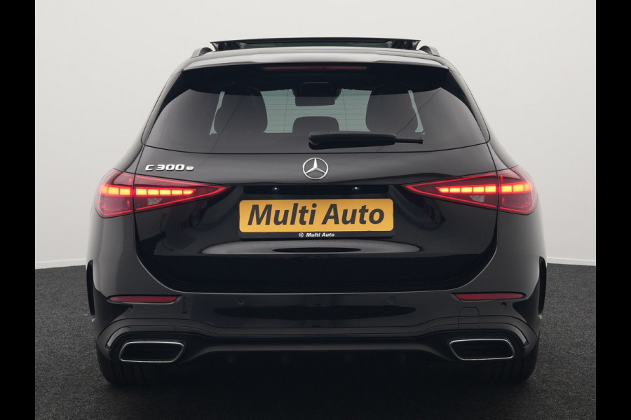 Mercedes-Benz C-Klasse Estate 300 e AMG Line Plug In Hybrid 320pk Dealer O.H NIEUW MODEL PHEV | Panodak | 360 Camera | Adaptive Cruise | Lederen Sportstoelen Massage & Memory | Sfeerverlichting | Keyless | Navigatie | Virtual | DAB |
