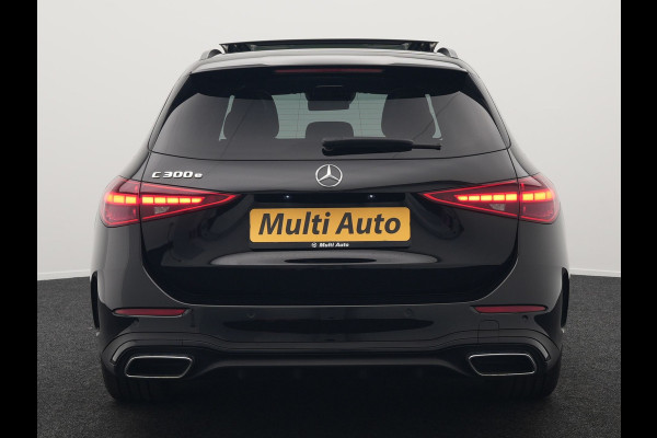 Mercedes-Benz C-Klasse Estate 300 e AMG Line Plug In Hybrid 320pk Dealer O.H NIEUW MODEL PHEV | Panodak | 360 Camera | Adaptive Cruise | Lederen Sportstoelen Massage & Memory | Sfeerverlichting | Keyless | Navigatie | Virtual | DAB |