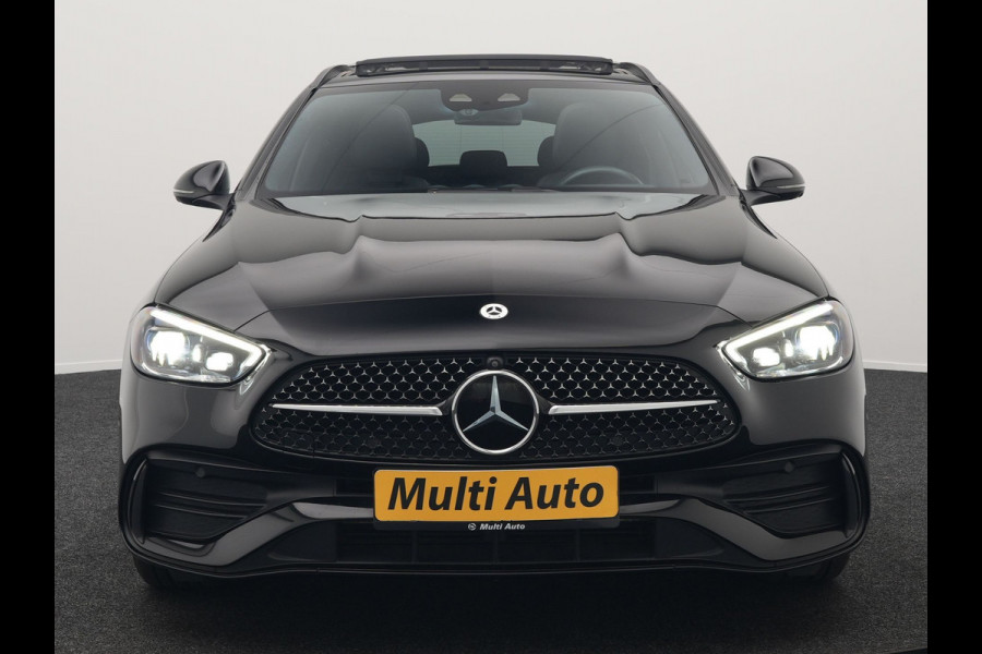 Mercedes-Benz C-Klasse Estate 300 e AMG Line Plug In Hybrid 320pk Dealer O.H NIEUW MODEL PHEV | Panodak | 360 Camera | Adaptive Cruise | Lederen Sportstoelen Massage & Memory | Sfeerverlichting | Keyless | Navigatie | Virtual | DAB |