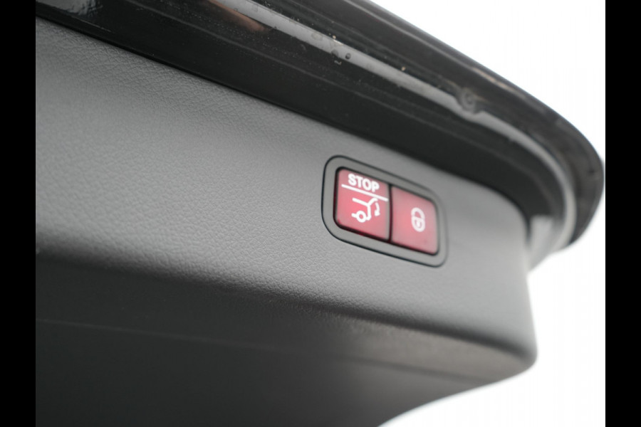 Mercedes-Benz C-Klasse Estate 300 e AMG Line Plug In Hybrid 320pk Dealer O.H NIEUW MODEL PHEV | Panodak | 360 Camera | Adaptive Cruise | Lederen Sportstoelen Massage & Memory | Sfeerverlichting | Keyless | Navigatie | Virtual | DAB |