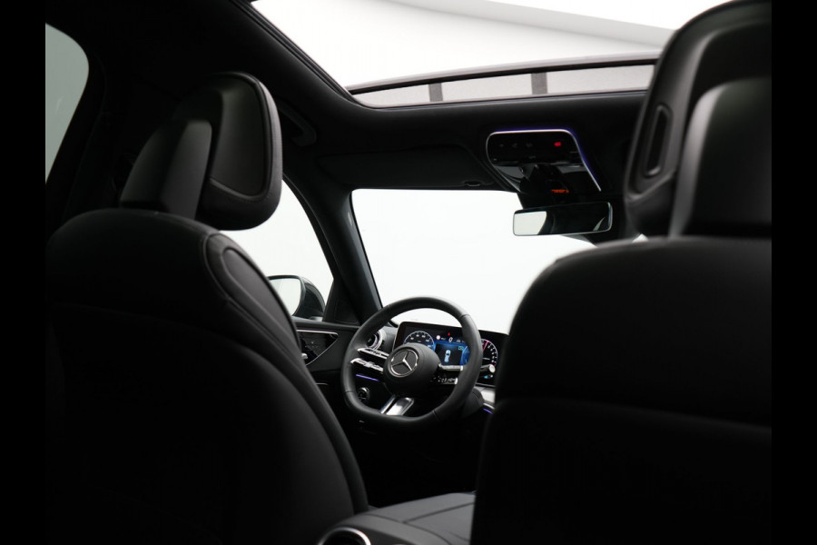 Mercedes-Benz C-Klasse Estate 300 e AMG Line Plug In Hybrid 320pk Dealer O.H NIEUW MODEL PHEV | Panodak | 360 Camera | Adaptive Cruise | Lederen Sportstoelen Massage & Memory | Sfeerverlichting | Keyless | Navigatie | Virtual | DAB |