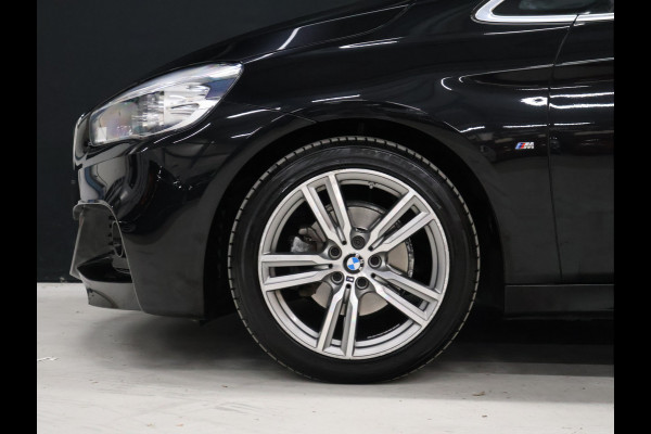 BMW 2 Serie Active Tourer 218i Centennial High Executive M Pakket [HEAD-UP DISPLAY, CRUISE CONTROL, PDC ACHTER, SFEERVERLICHTING, STOELVERWARMING, BLUETOOTH,  AIRCO, LED, NIEUWSTAAT]
