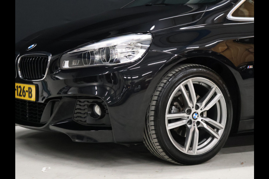 BMW 2 Serie Active Tourer 218i Centennial High Executive M Pakket [HEAD-UP DISPLAY, CRUISE CONTROL, PDC ACHTER, SFEERVERLICHTING, STOELVERWARMING, BLUETOOTH,  AIRCO, LED, NIEUWSTAAT]