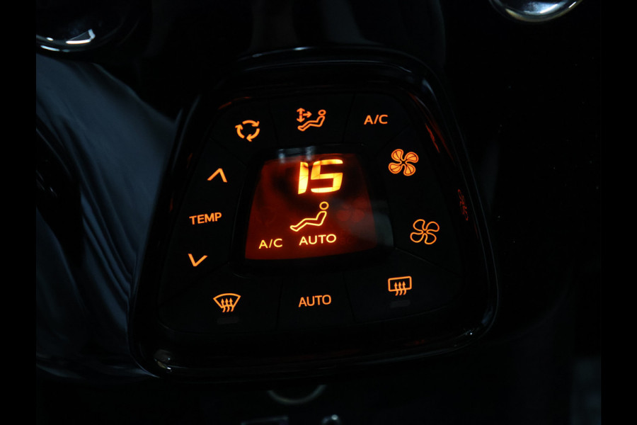 Peugeot 108 1.2 Puretech Allure CABRIO [CRUISE CONTROL, GROOT SCHERM, BLUETOOTH, CLIMATE CONTROL, NIEUWSTAAT]