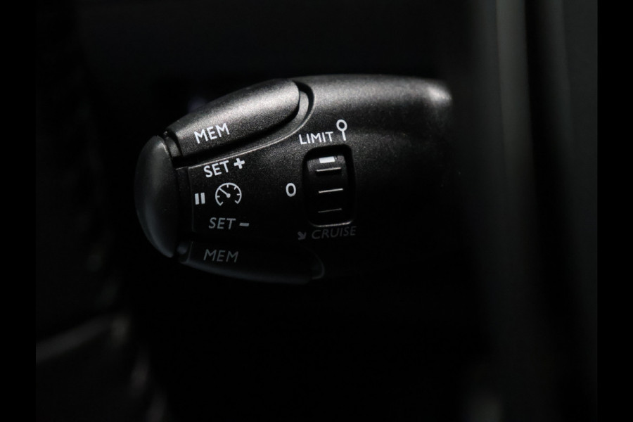 Peugeot 208 1.2 PureTech Blue Lease Allure [360 CAMERA, APPLE CARPLAY, ANDROID AUTO, CRUISE CONTROL, AIRCO, NAVIGATIE, NIEUWSTAA]