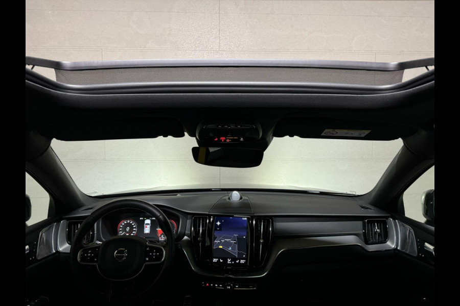 Volvo XC60 2.0 T8 AWD Polestar Engineered B&W Pano HUD ACC Trekh.