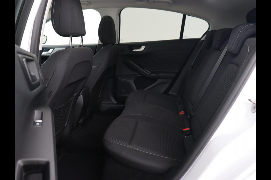 Ford Focus 1.0 EcoBoost Titanium | Panoramadak | Head-Up | Stoel & stuurverwarming | Adaptive cruise | B&O Sound | Full LED | Carplay | Keyless | Climate control | Navigatie | Parkeerhulp
