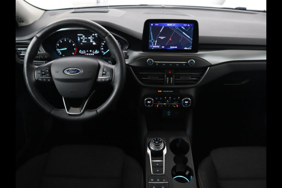 Ford Focus 1.0 EcoBoost Titanium | Panoramadak | Head-Up | Stoel & stuurverwarming | Adaptive cruise | B&O Sound | Full LED | Carplay | Keyless | Climate control | Navigatie | Parkeerhulp