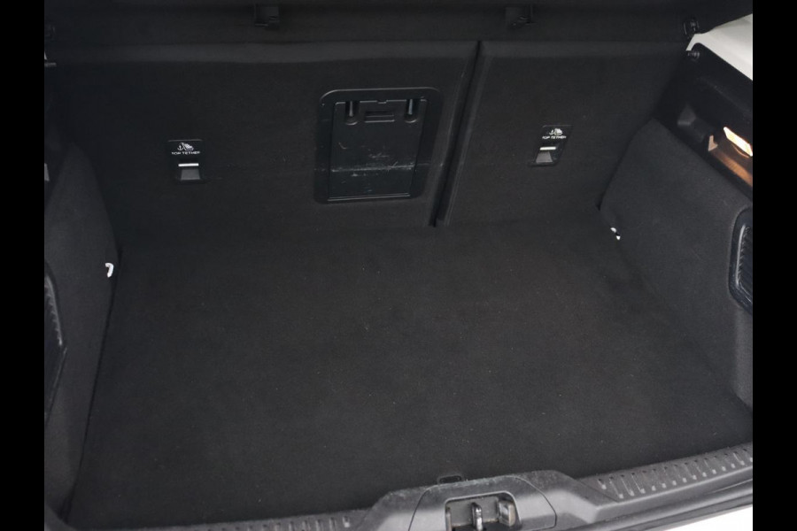 Ford Focus 1.0 EcoBoost Titanium | Panoramadak | Head-Up | Stoel & stuurverwarming | Adaptive cruise | B&O Sound | Full LED | Carplay | Keyless | Climate control | Navigatie | Parkeerhulp