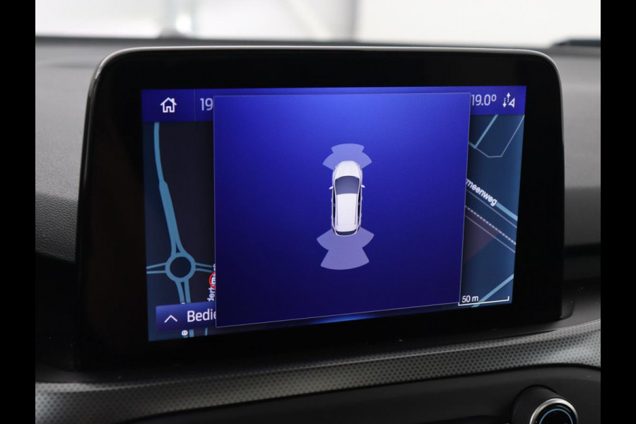 Ford Focus 1.0 EcoBoost Titanium | Panoramadak | Head-Up | Stoel & stuurverwarming | Adaptive cruise | B&O Sound | Full LED | Carplay | Keyless | Climate control | Navigatie | Parkeerhulp