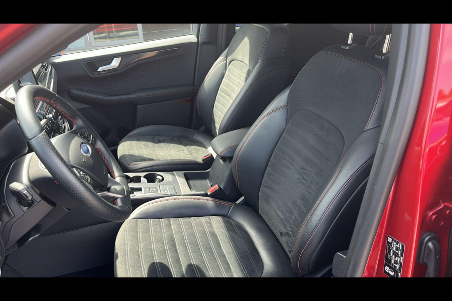 Ford Kuga 2.5 PHEV ST-Line X | Full options | Weg/Uitklapbare Trekhaak (Elektrisch bedienbaar) | Elektrisch glazen panorama-dak | Adaptive cruise control | Winter Pack | Dodehoeksensoren | Bang&Olufsen | Head up Display | Adaptive LED | 19 inch lichtmetalen velgen met rode remklauwen | Elektrische achterklep