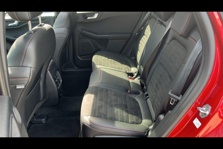 Ford Kuga 2.5 PHEV ST-Line X | Full options | Weg/Uitklapbare Trekhaak (Elektrisch bedienbaar) | Elektrisch glazen panorama-dak | Adaptive cruise control | Winter Pack | Dodehoeksensoren | Bang&Olufsen | Head up Display | Adaptive LED | 19 inch lichtmetalen velgen met rode remklauwen | Elektrische achterklep