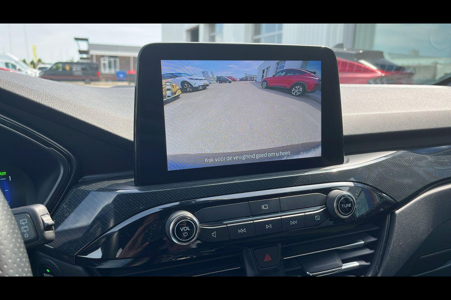 Ford Kuga 2.5 PHEV ST-Line X | Full options | Weg/Uitklapbare Trekhaak (Elektrisch bedienbaar) | Elektrisch glazen panorama-dak | Adaptive cruise control | Winter Pack | Dodehoeksensoren | Bang&Olufsen | Head up Display | Adaptive LED | 19 inch lichtmetalen velgen met rode remklauwen | Elektrische achterklep