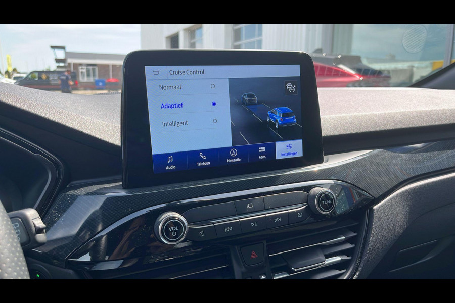 Ford Kuga 2.5 PHEV ST-Line X | Full options | Weg/Uitklapbare Trekhaak (Elektrisch bedienbaar) | Elektrisch glazen panorama-dak | Adaptive cruise control | Winter Pack | Dodehoeksensoren | Bang&Olufsen | Head up Display | Adaptive LED | 19 inch lichtmetalen velgen met rode remklauwen | Elektrische achterklep