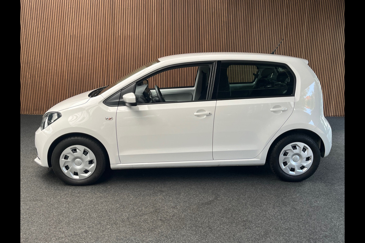 Seat Mii 1.0 5drs 1eEigenaar Navi PDC Airco Cruise Bluetooth BTW auto Seat Mii 1.0 5drs 1eEigenaar Navi PDC Airco Cruise Bluetooth BTW auto