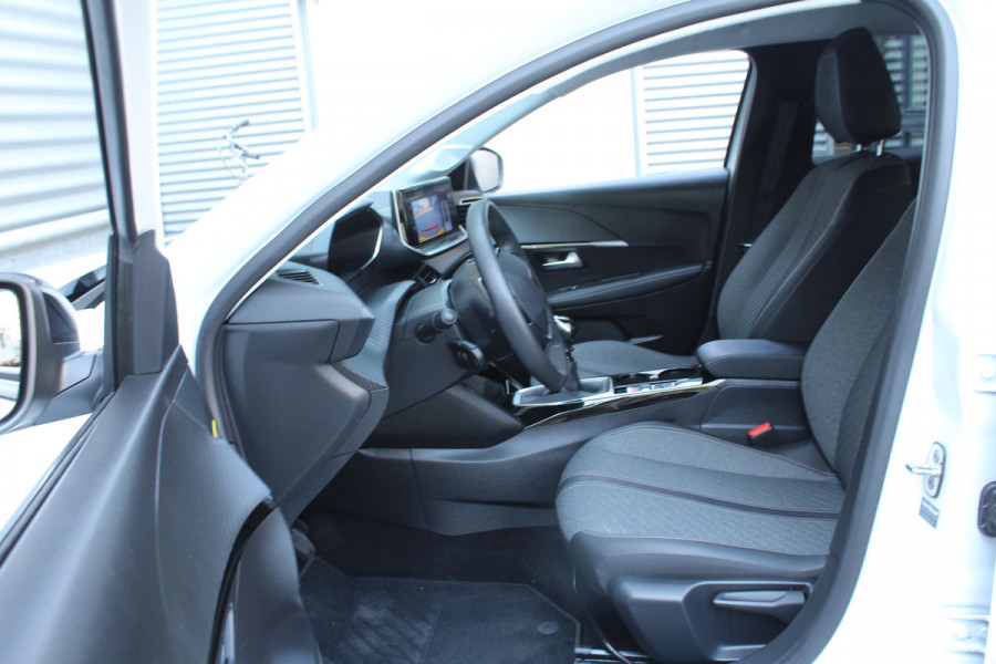 Peugeot 208 1.2 PureTech 101pk Allure NL-Auto NAP Clima Cruise Navi Camera  Carplay LED 16"LMV