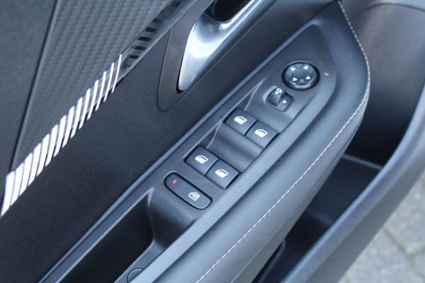 Peugeot 208 1.2 PureTech 101pk Allure NL-Auto NAP Clima Cruise Navi Camera  Carplay LED 16"LMV