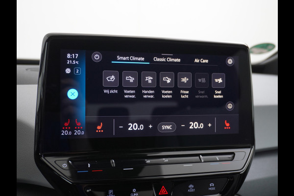Volkswagen ID.3 58kWh 204PK 1st. First Plus Navi-Pro 19" Camera Trekhaak Apple Carplay Android Auto Matrix-LED Stoel-Stuurverwarming Adapt.Cruis Lmv Bluetooth Regensensor Rijstrooksensor Verkeersbord detectie Wifi Origineel Nederlandse Auto Nieuwprijs €43.675,-