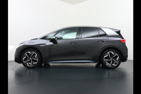 Volkswagen ID.3 58kWh 204PK 1st. First Plus Navi-Pro 19" Camera Trekhaak Apple Carplay Android Auto Matrix-LED Stoel-Stuurverwarming Adapt.Cruis Lmv Bluetooth Regensensor Rijstrooksensor Verkeersbord detectie Wifi Origineel Nederlandse Auto Nieuwprijs €43.675,-