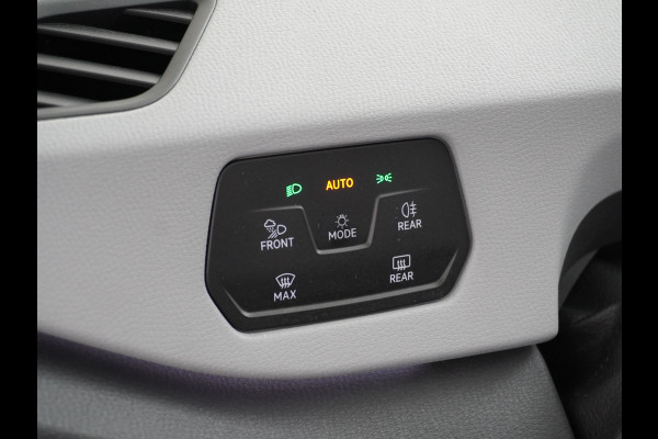 Volkswagen ID.3 58kWh 204PK 1st. First Plus Navi-Pro 19" Camera Trekhaak Apple Carplay Android Auto Matrix-LED Stoel-Stuurverwarming Adapt.Cruis Lmv Bluetooth Regensensor Rijstrooksensor Verkeersbord detectie Wifi Origineel Nederlandse Auto Nieuwprijs €43.675,-