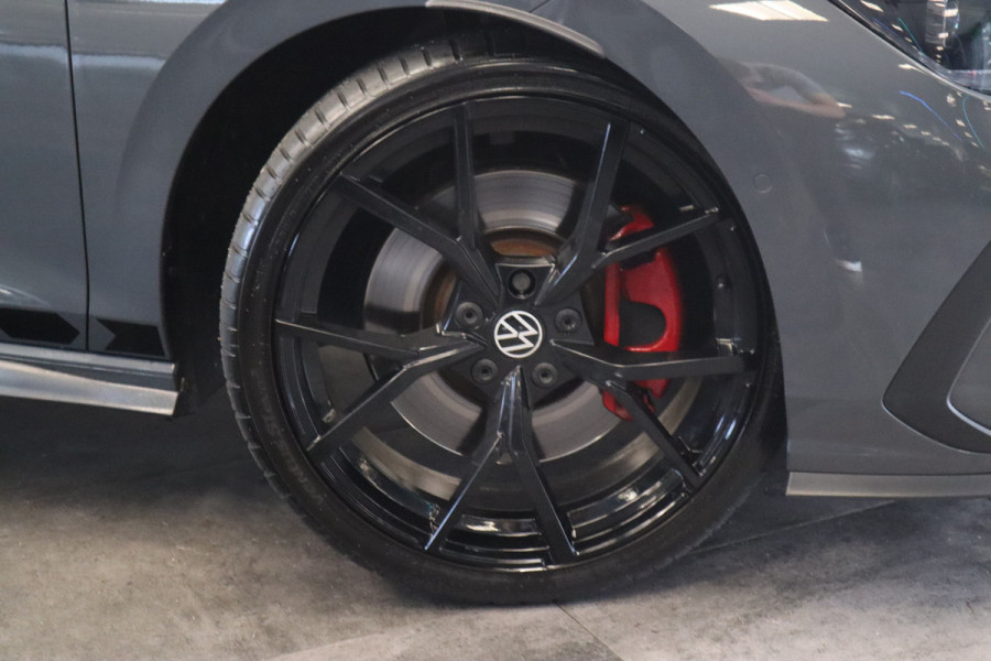 Volkswagen Golf 2.0 TSI GTI ACC Navi Panoramadak Milltek Uitlaat