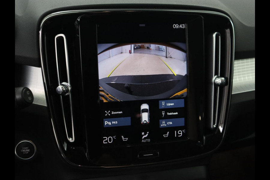 Volvo XC40 1.5 T2 Business Pro | Trekhaak | Stoel & stuurverwarming | Camera | Carplay | Navigatie | Adaptive cruise | Keyless | Climate control