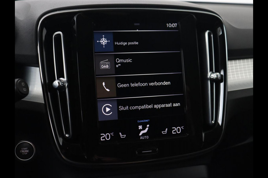 Volvo XC40 1.5 T2 Business Pro | Trekhaak | Stoel & stuurverwarming | Camera | Carplay | Navigatie | Adaptive cruise | Keyless | Climate control