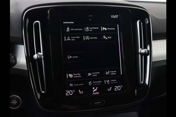 Volvo XC40 1.5 T2 Business Pro | Trekhaak | Stoel & stuurverwarming | Camera | Carplay | Navigatie | Adaptive cruise | Keyless | Climate control