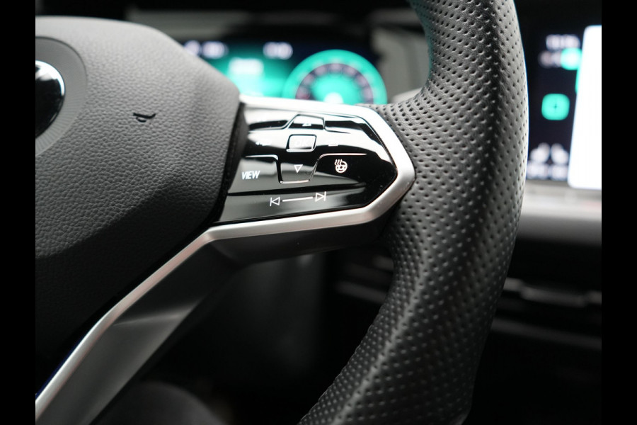 Volkswagen Golf GTE 245pk Plug In Hybrid Black Optic PHEV | Adaptive Cruise  | Camera | IQ Light | Sportstoelen Verwarmd | 18"L.M | Virtual | Apple Carplay | Sfeerverlichting | Keyless |