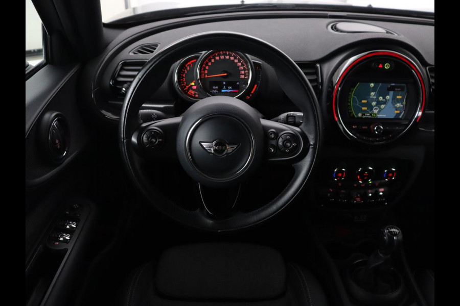 MINI Clubman 1.5 One Chili Plus | Full LED | Navigatie | Climate control | Keyless | Bluetooth | Leder/Stof | Park Assist | Cruise control