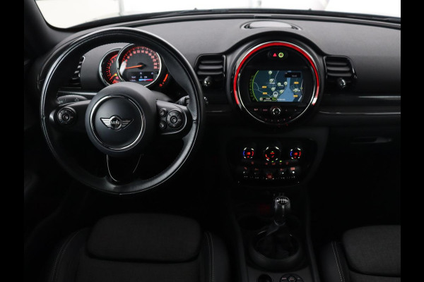 MINI Clubman 1.5 One Chili Plus | Full LED | Navigatie | Climate control | Keyless | Bluetooth | Leder/Stof | Park Assist | Cruise control
