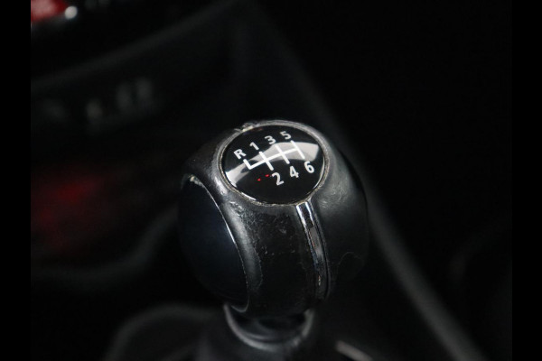 MINI Clubman 1.5 One Chili Plus | Full LED | Navigatie | Climate control | Keyless | Bluetooth | Leder/Stof | Park Assist | Cruise control