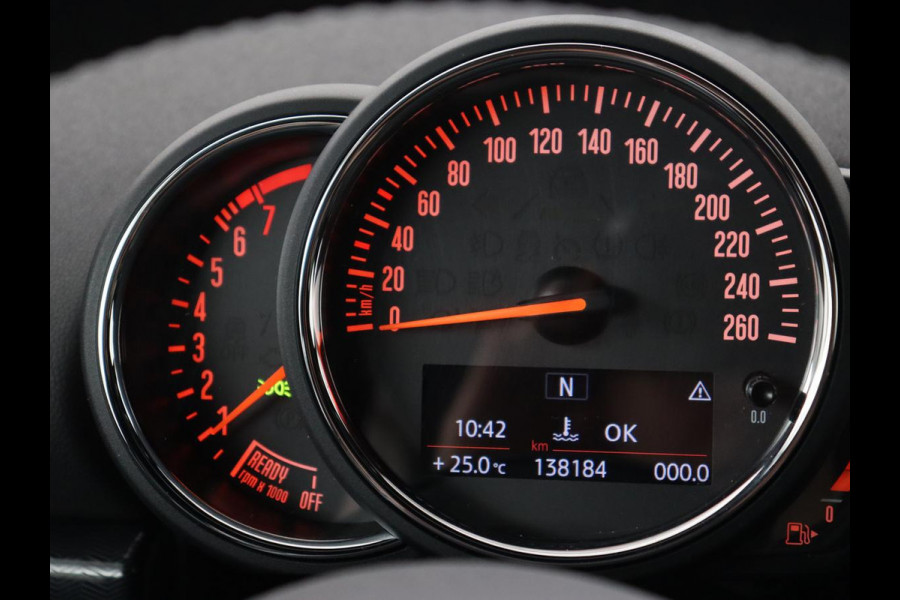 MINI Clubman 1.5 One Chili Plus | Full LED | Navigatie | Climate control | Keyless | Bluetooth | Leder/Stof | Park Assist | Cruise control