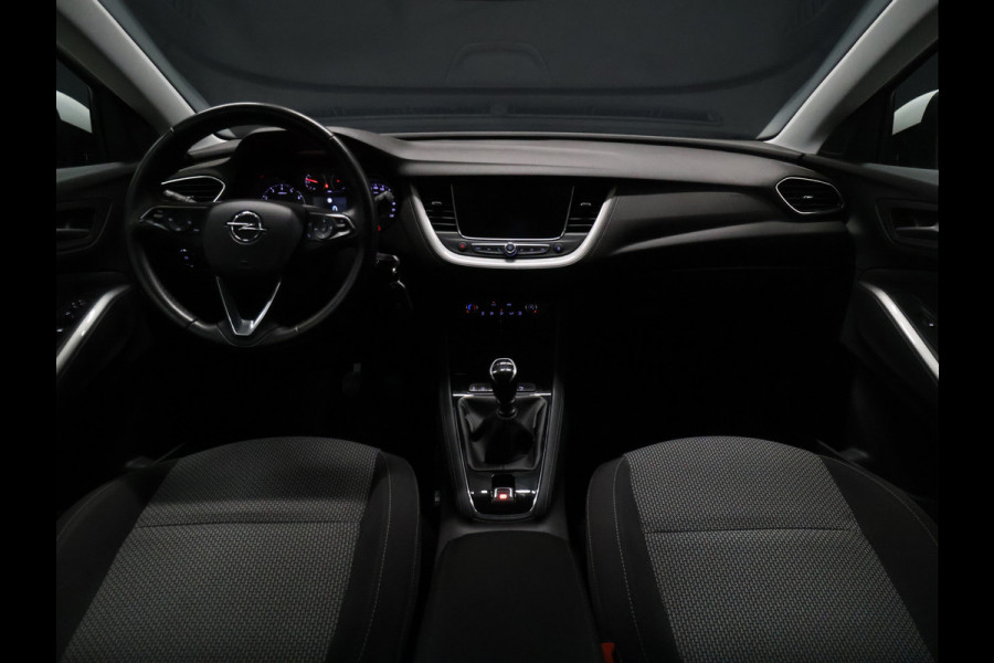 Opel Grandland X 1.2 Turbo Business Edition [TREKHAAK, PDC V+A, APPLE CARPLAY, ANDROID AUTO, CRUISE CONTROL, NAVIGATIE, AIRCONDITIONING, NIEUWSTAAT]