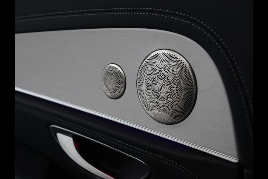 Mercedes-Benz E-Klasse 300e AMG | Panoramadak | Burmester | Head-Up | Adaptive cruise | Stoelverwarming | 360 Camera | Memory | Carplay | Matrix LED | Leder/Alcantara | Trekhaak | Widescreen | PHEV | Plug In