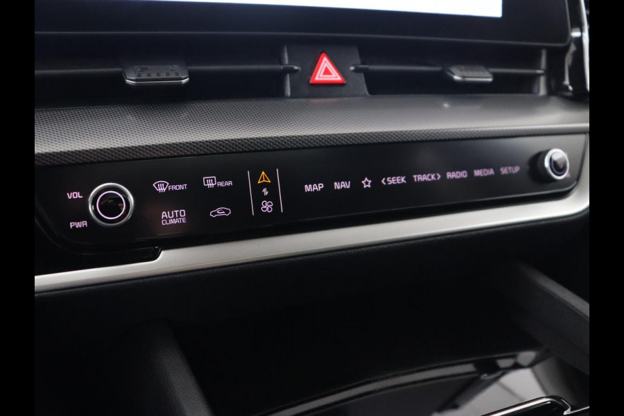 Kia Sportage 1.6 T-GDi Plug-in Hybrid AWD DynamicPlusLine | Panoramadak | Stoel & stuurverwarming | Camera | Adaptive cruise | Achterbankverwarming | Keyless | Carplay | Navigatie