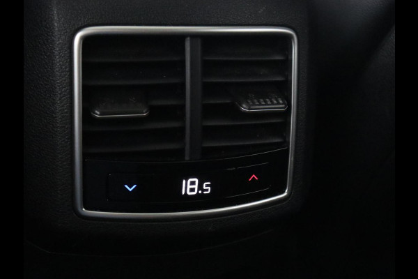 Kia Sportage 1.6 T-GDi Plug-in Hybrid AWD DynamicPlusLine | Panoramadak | Stoel & stuurverwarming | Camera | Adaptive cruise | Achterbankverwarming | Keyless | Carplay | Navigatie