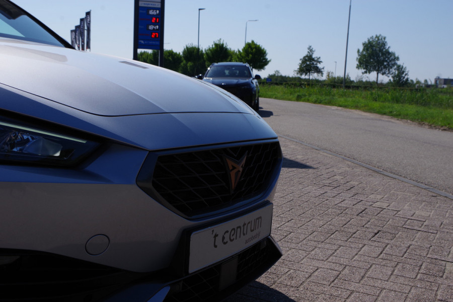 CUPRA Leon Sportstourer 1.4 e-Hybrid 245 PK VZ Adrenaline, Adap. Cruise Control, Sfeerverlichting, LED, Camera