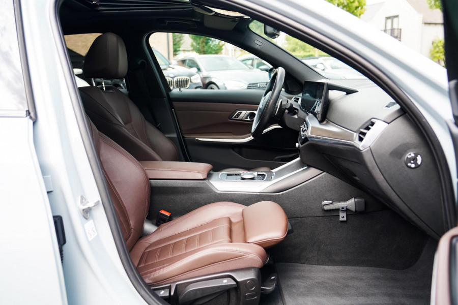 BMW 3 Serie 318i | Carplay | M-Pakket | Headup