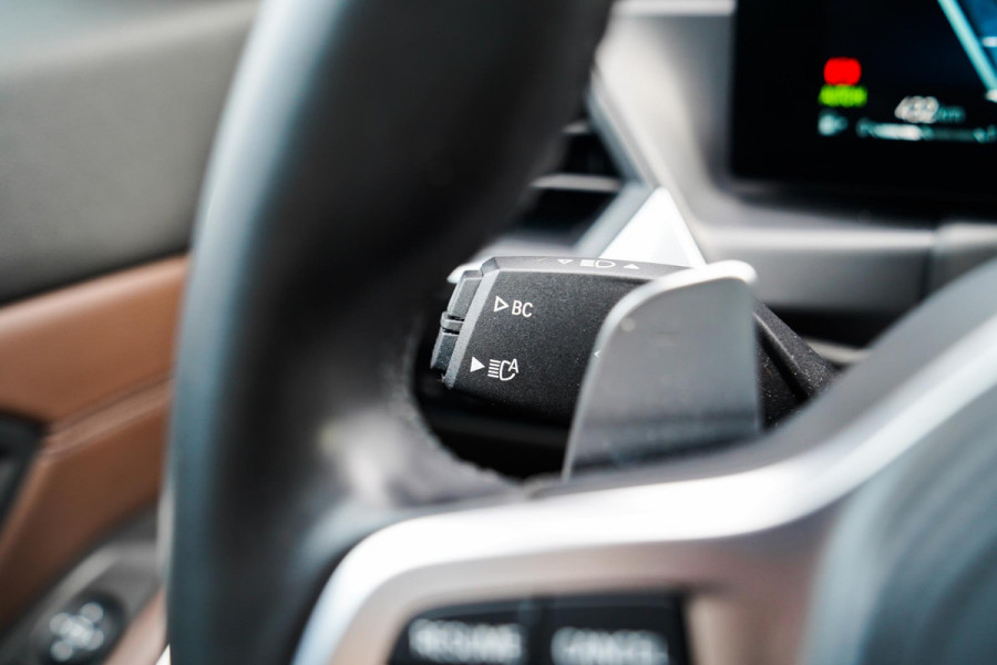BMW 3 Serie 318i | Carplay | M-Pakket | Headup