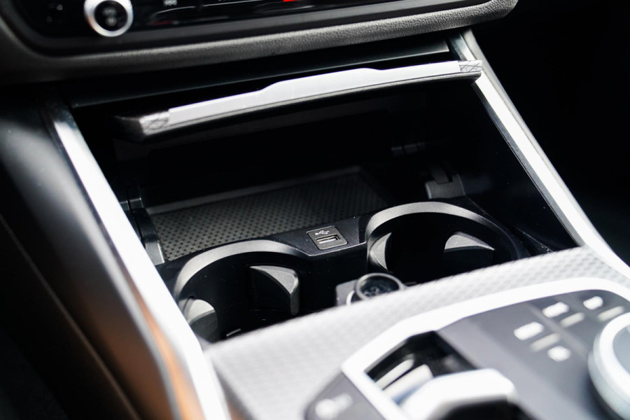 BMW 3 Serie 318i | Carplay | M-Pakket | Headup