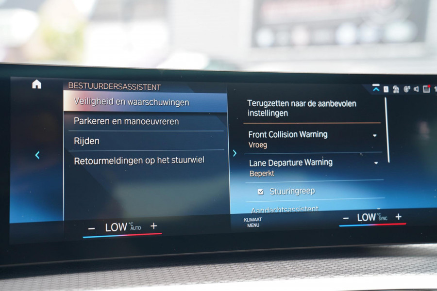 BMW 3 Serie 318i | Carplay | M-Pakket | Headup
