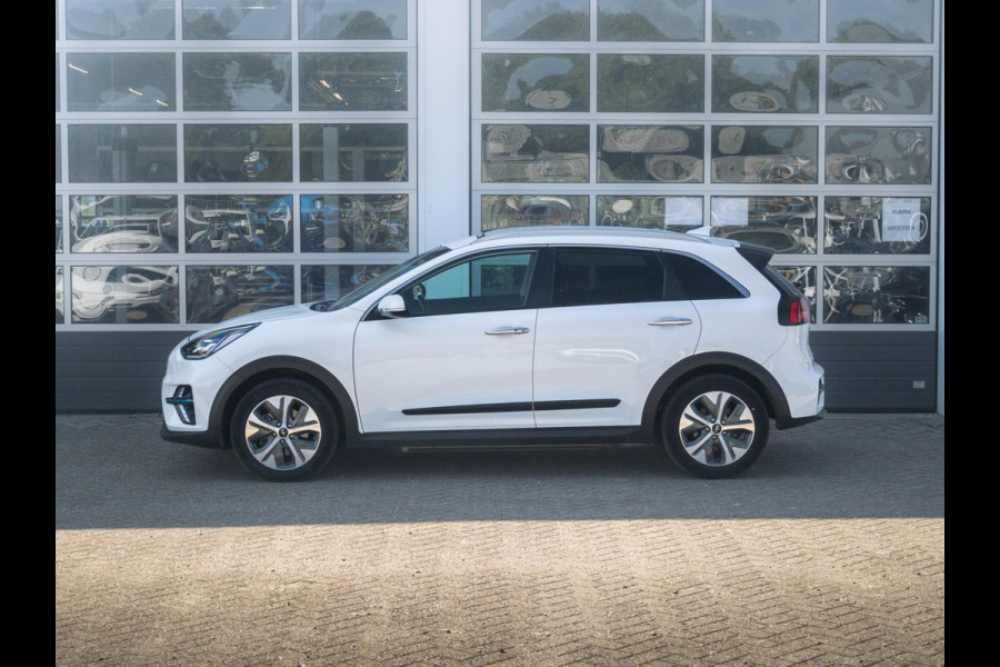Kia e-Niro ExecutiveLine 64 kWh | Stoel ventilatie en verwarming l Lederen bekleding l Navigatie