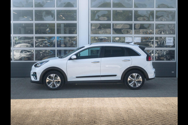 Kia e-Niro ExecutiveLine 64 kWh | Stoel ventilatie en verwarming l Lederen bekleding l Navigatie