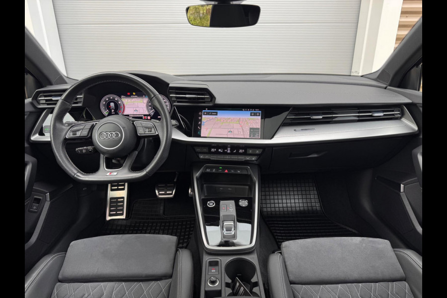 Audi A3 45 TFSI e Pano/RS Zetels/Matrix/Keyless