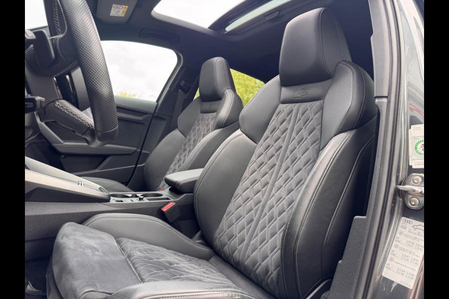 Audi A3 45 TFSI e Pano/RS Zetels/Matrix/Keyless