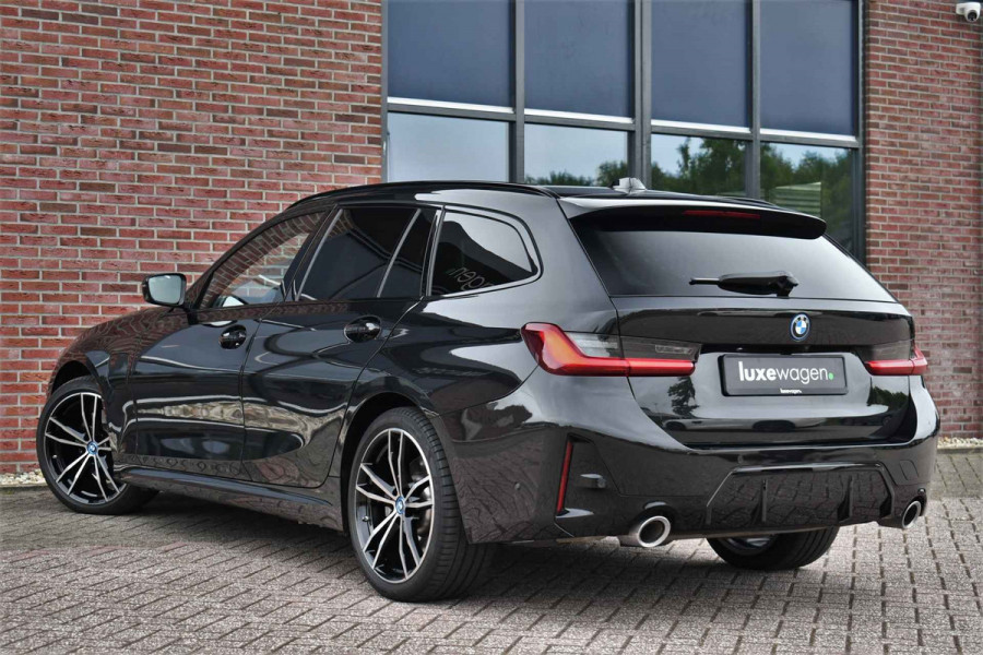 BMW 3 Serie Touring 320e M-Sport Pano El-zetels 360-cam HUD 19inch